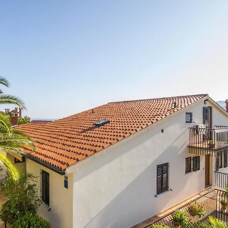 Fuer 2 Personen Ca 30 Qm In Rabac, Istrien Bucht Von Apartment
