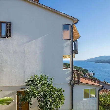 Fuer 2 Personen Ca 30 Qm In Rabac, Istrien Bucht Von Apartment